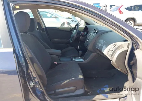 2011 Nissan Altima 2.5 S z USA, uszkodzony, nr VIN 1N4AL2AP4BN465668